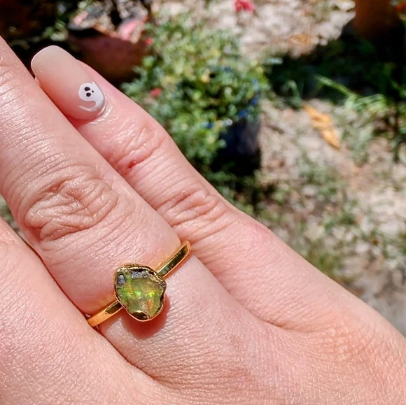 Ethiopian opal adjustable ring - Picture 4 of 8